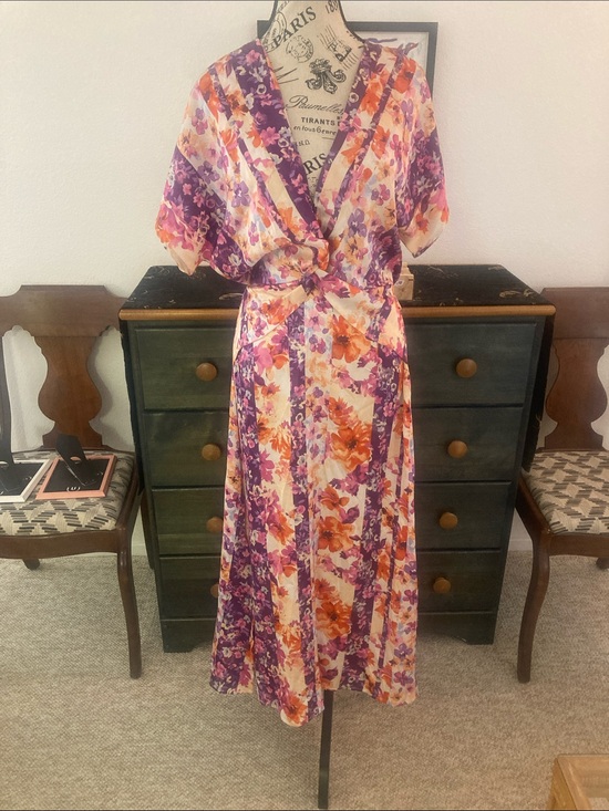 Q2 Dresses & Skirts - Q2 Floral Maxi Dress in Purple & Orange Size M - NWT